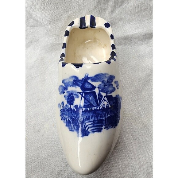 Vintage Blue And White Clog Shoe Ashtray Windmill Design - Picture 1 of 4